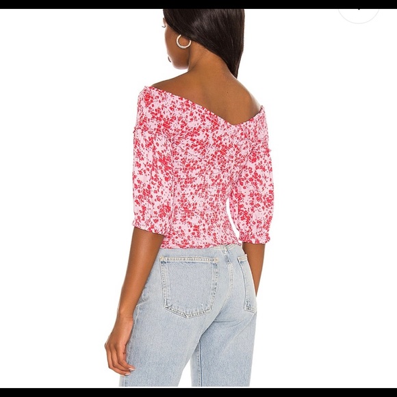 NWT STEVE MADDEN ADORABLE Ditsy Smocked Off Shoulder Top In Violet Icing Sz M - Picture 2 of 10